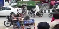 Scumbag Beaten By Mob After Abusing A Woman