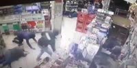 Brave Dude Fights Armed Robbers Like No Tomorrow