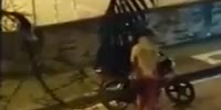 Girls Win Fight Against Robber