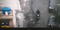 Armed Thugs Got In Trouble In Slums