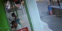 Man Loses Phone At The Gun Point In Colombia