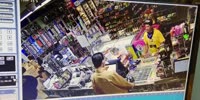 Roseville Store Clerk Ignores Machete Freak