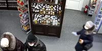 Old Bitch Steals The Phone Left By Lil Girl