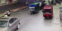 Woman Ran Over After Falling From Rickshaw