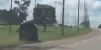 They tried to fleeing the federal police Brazil (R)