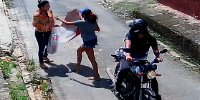 Armed Chick Robs Woman With Sun Umbrella In Brazil