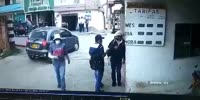 Money Bag Snatcher Shoots Victim & Accomplice In Colombia