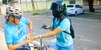 Cyclist Loses Phone & Ring At The Gun Point