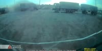 Truck Driver Killed After Tandem Takes His Sweet Time at Intersection