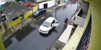 Woman Robbed at Gun Point in Brazil