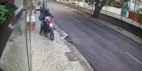 Woman Gets Chain Snatched In Brazil