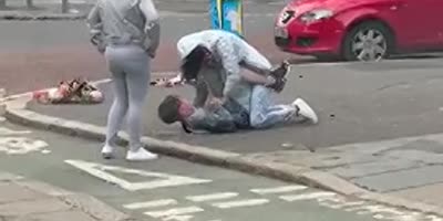 Belfast People Fighting