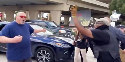 Get the FUCK outta way