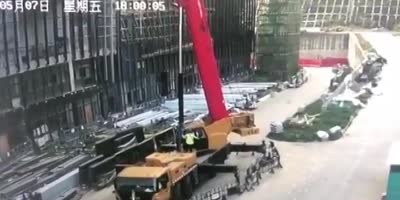 Worker Gets Killed By Falling Load