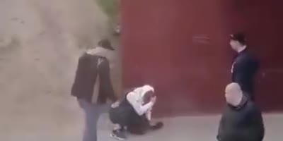 Russian BusinessmanBeaten By Criminals, Cop Just Watches