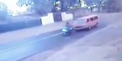 Taxi Van Crushes Biker On Purpose