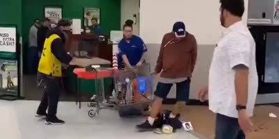 Man Dropped In Walmart Argument