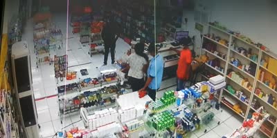 Woman Robbing A Pharmacy Fails Pathetic