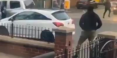 UK: Armed With Machete Thugs Ran Over By Victim Of Attack