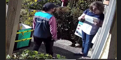 Amazon driver beats up Old Lady