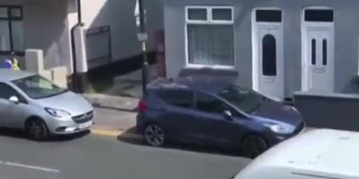 UK Criminal Jumps From The Window To Avoid Police, Fails