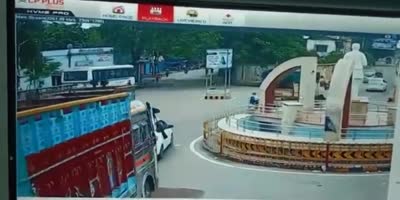 Indian Biker Ranover by Truck