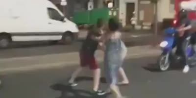 Drunk Londoners Fighting