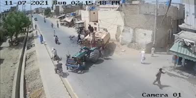 Rickshaw Driver Wrecked By Tractor