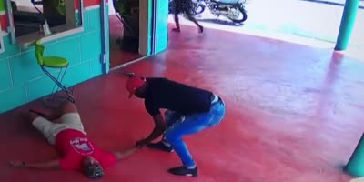 Brazen Thug Robs OG In Mexico