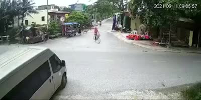 Surviving Vietnamese Roads Can Be Difficult