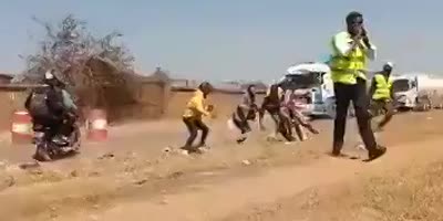 Trucker Attacked By Gang Of Extortionists In Congo