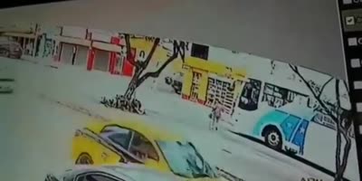 OG Run Over By Bus In Ecudor