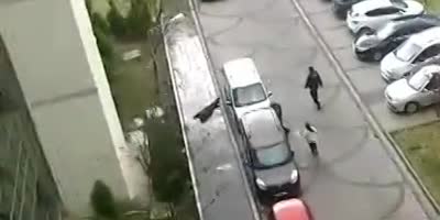 Man falls to his death from hospital roof.(R)