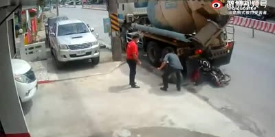 Reversing Cement Truck Close Call