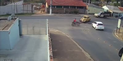 motorcycle vs Hitler's car