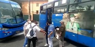 Bus Drivers Fight In Ecuador