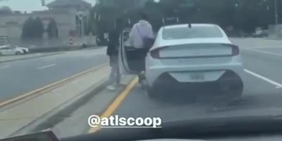 Atlanta Dude Stops Carjackers
