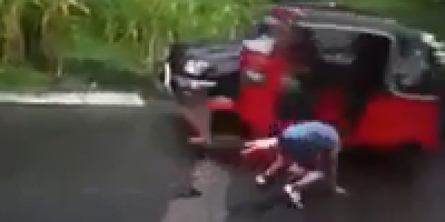 WCGW When You Fight On The Busy Road In Guatemala