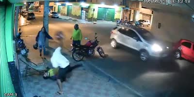 Moto Taxi Rider Assaulted By Son Of Taxi Company Owner In Brazil