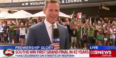 Aussie Bogan flashes on Live Tv