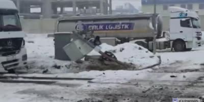 Train Destroys The Truck In Turkey