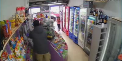 Robber Shoots Store Keeper In Stomach In Argentina