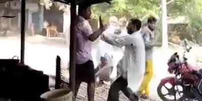 Lawyers Assaulted By Market Vendors With Sticks In India