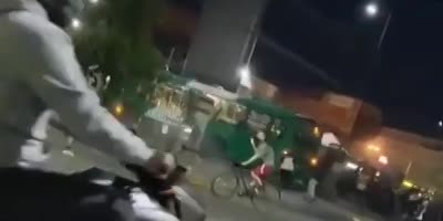 Chilean Looters Use The Bus To Break In To Property