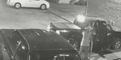 Texas Couple Robbed By Gang At The Gun Point