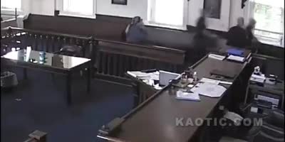 Man Escapes Courtroom In Ohio