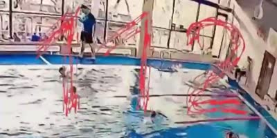 79YO Moscow Artist Drowns In The Busy Pool