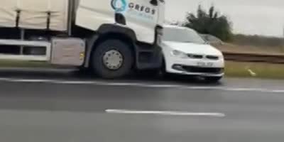 Hey Stop !