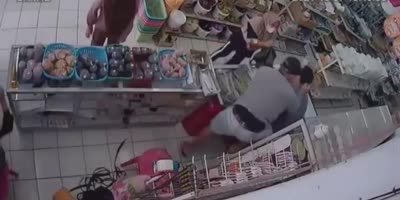 Son Of The Store Owner Attacked & Stabbed In Indonesia