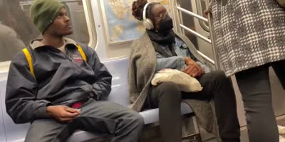 Man Rubs His Dick On NY Train
